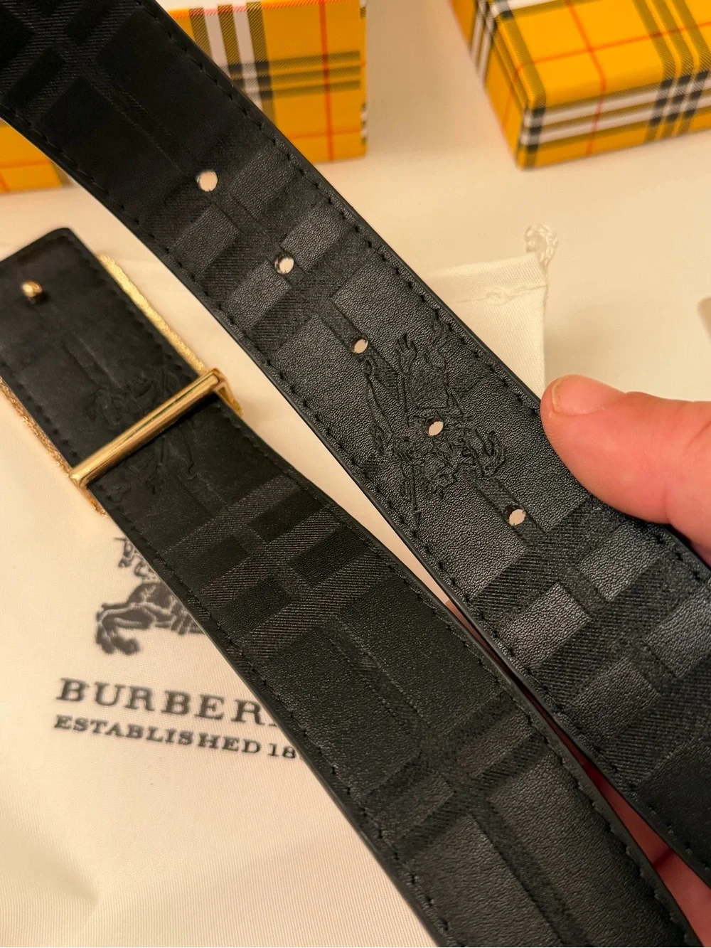 Burberry Reversible Belt – House Check / Black – Gold B Buckle